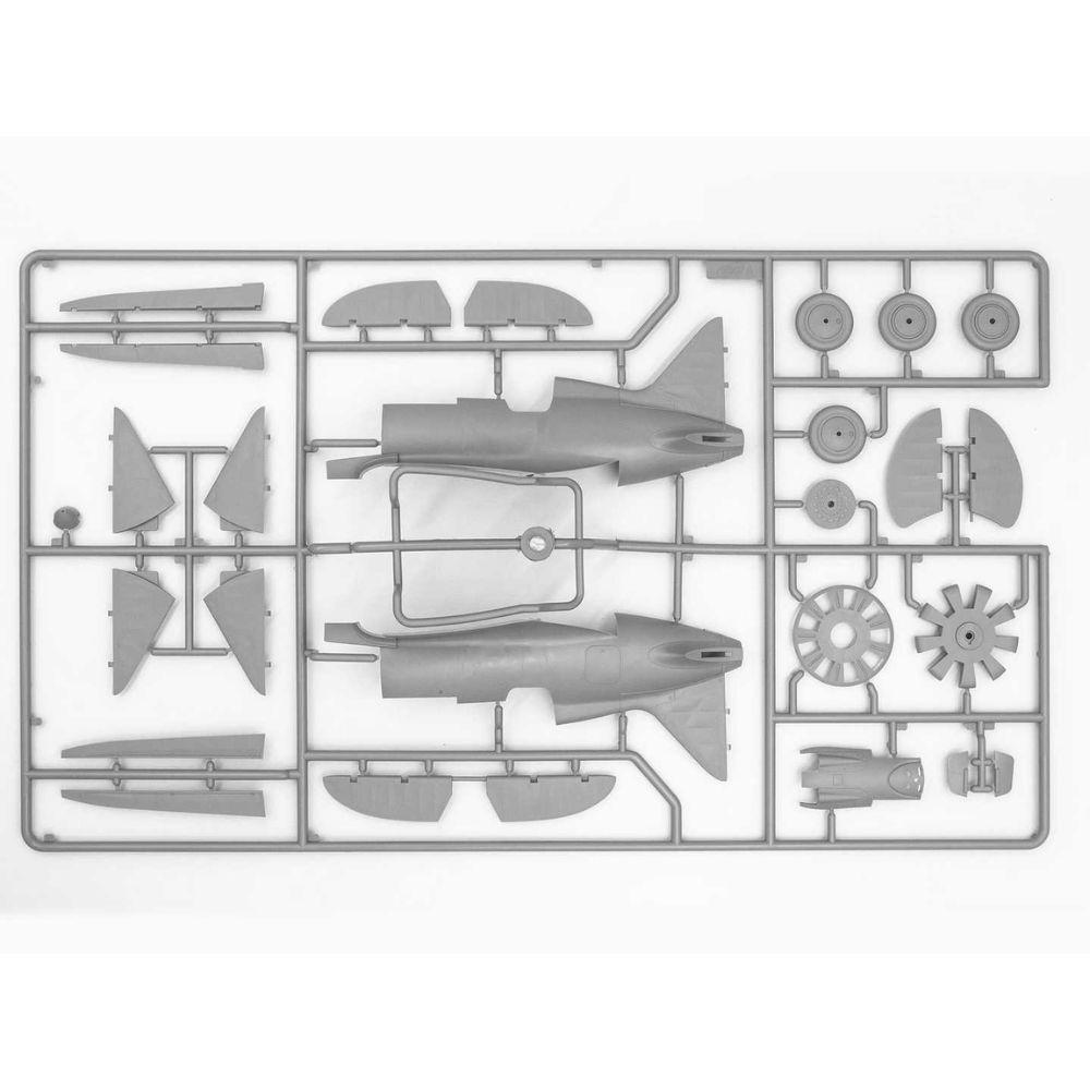 ICM 1:32 I-16 Type 17 Soviet Fighter