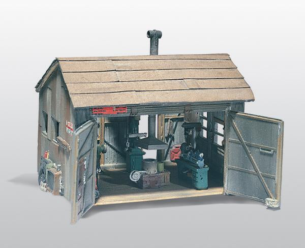 Woodland Scenics Tucker Bros Machine Shop Sd, HO Scale