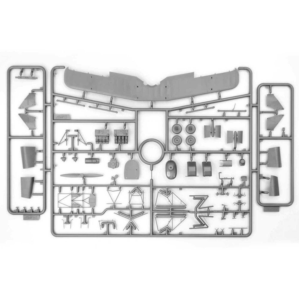 ICM 1:32 Bücker Bü 131D