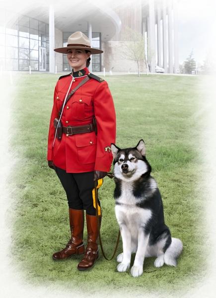 ICM 1:16 RCmp Female Officer W/ Dog