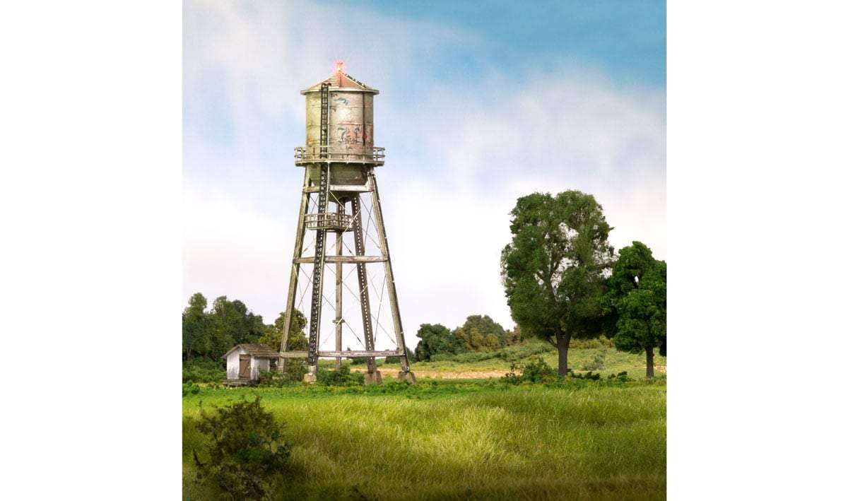 Woodland Scenics N Rustic Water Tower (Lit)