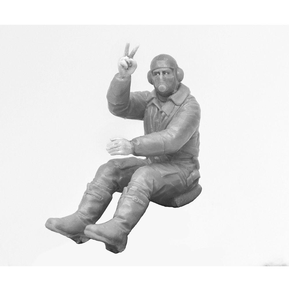 ICM 1:32 British Pilots (1939-45) (3)