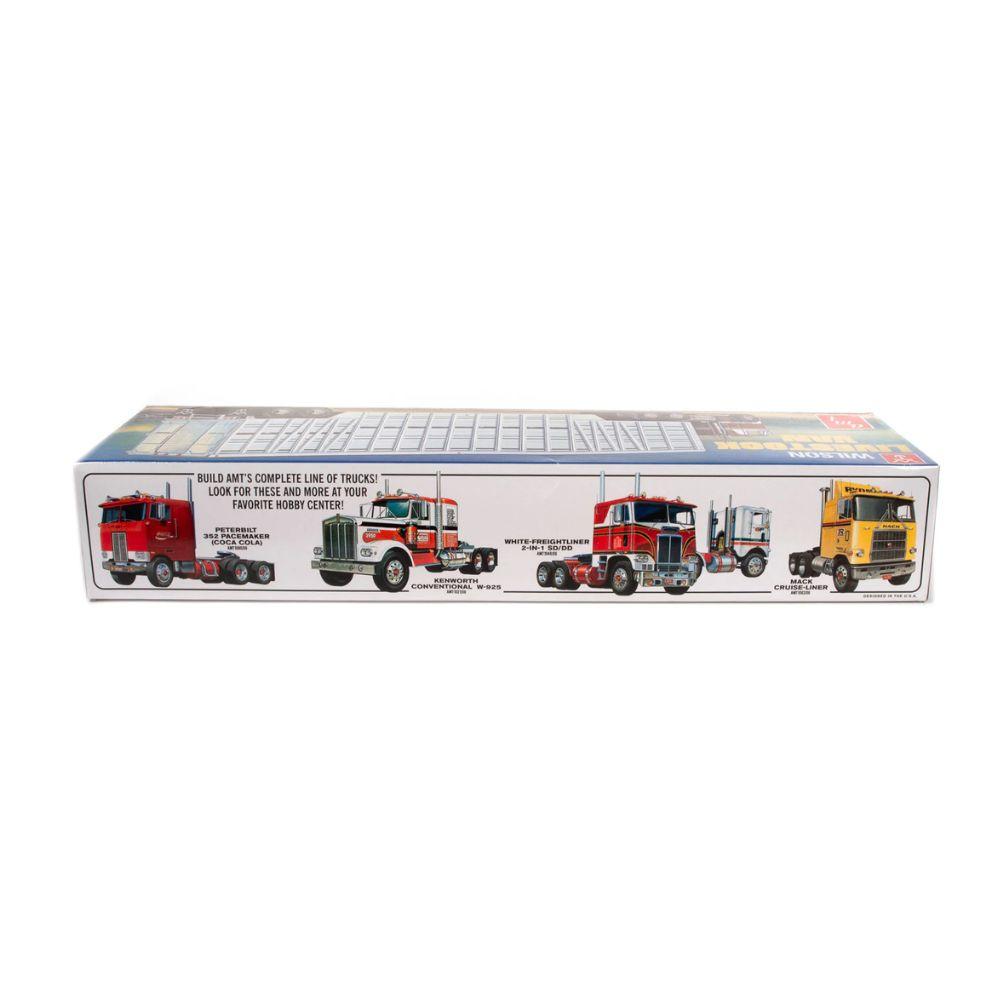 AMT 1:25 Wilson Livestock Van Trailer