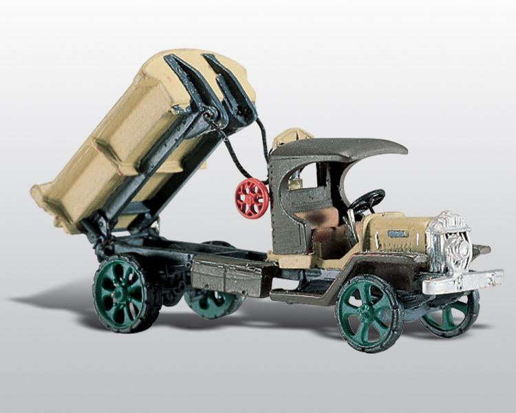 Woodland Scenics Dump Truck(1.5 Ton Federal) Sd, HO Scale