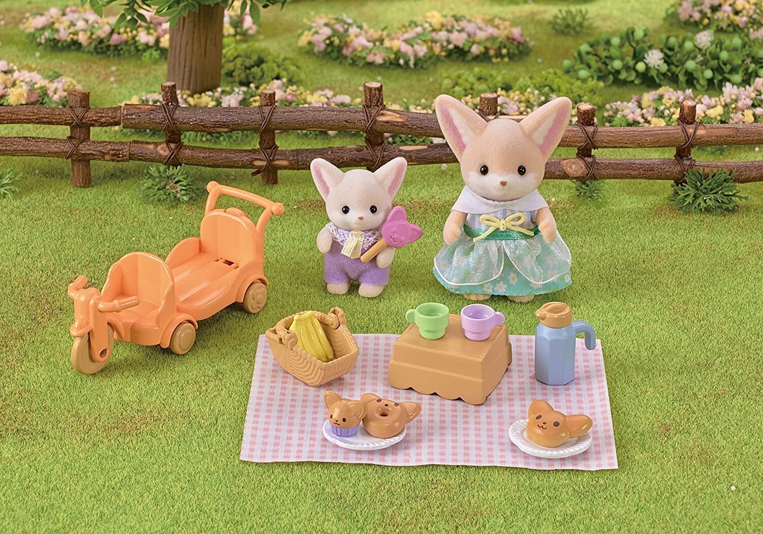 Sylvanian Families Sunny Picnic Set