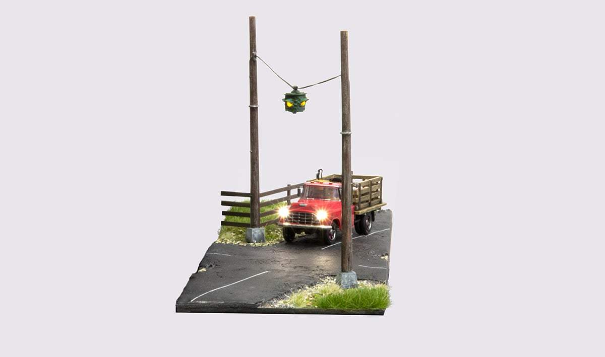 Woodland Scenics O Suspended Traffic Lights