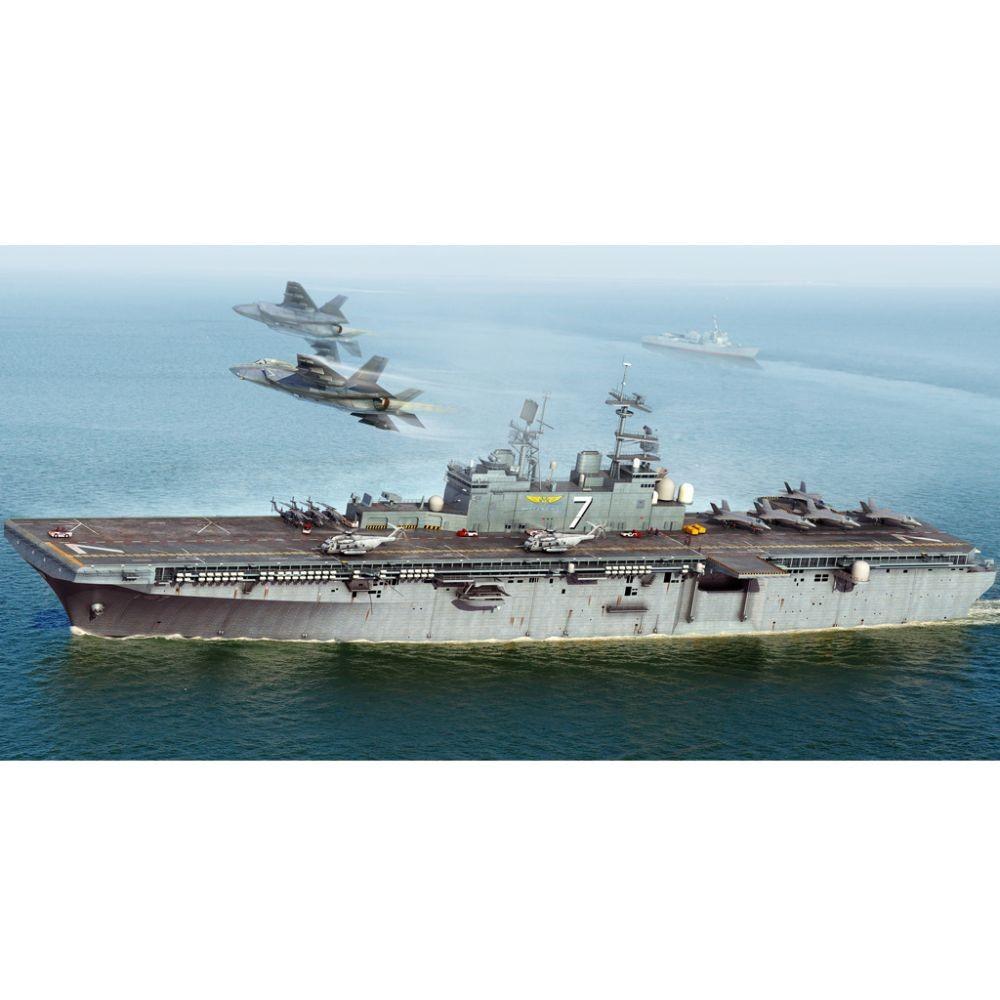 Hobbyboss 1:700 Uss Iwo Jima Lhd-7