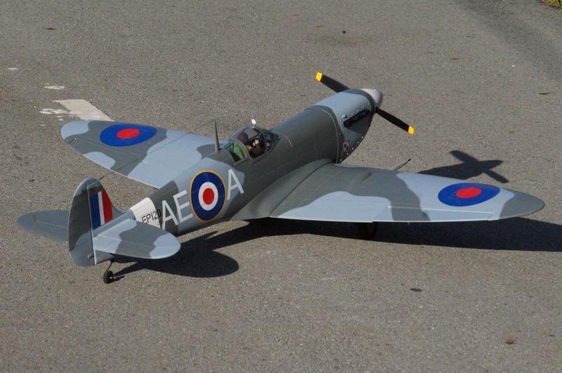 VQ Models Spitfire 55-82 /EP 1540mm WS,w/Flaps, 6Ch RC, 7 Servos