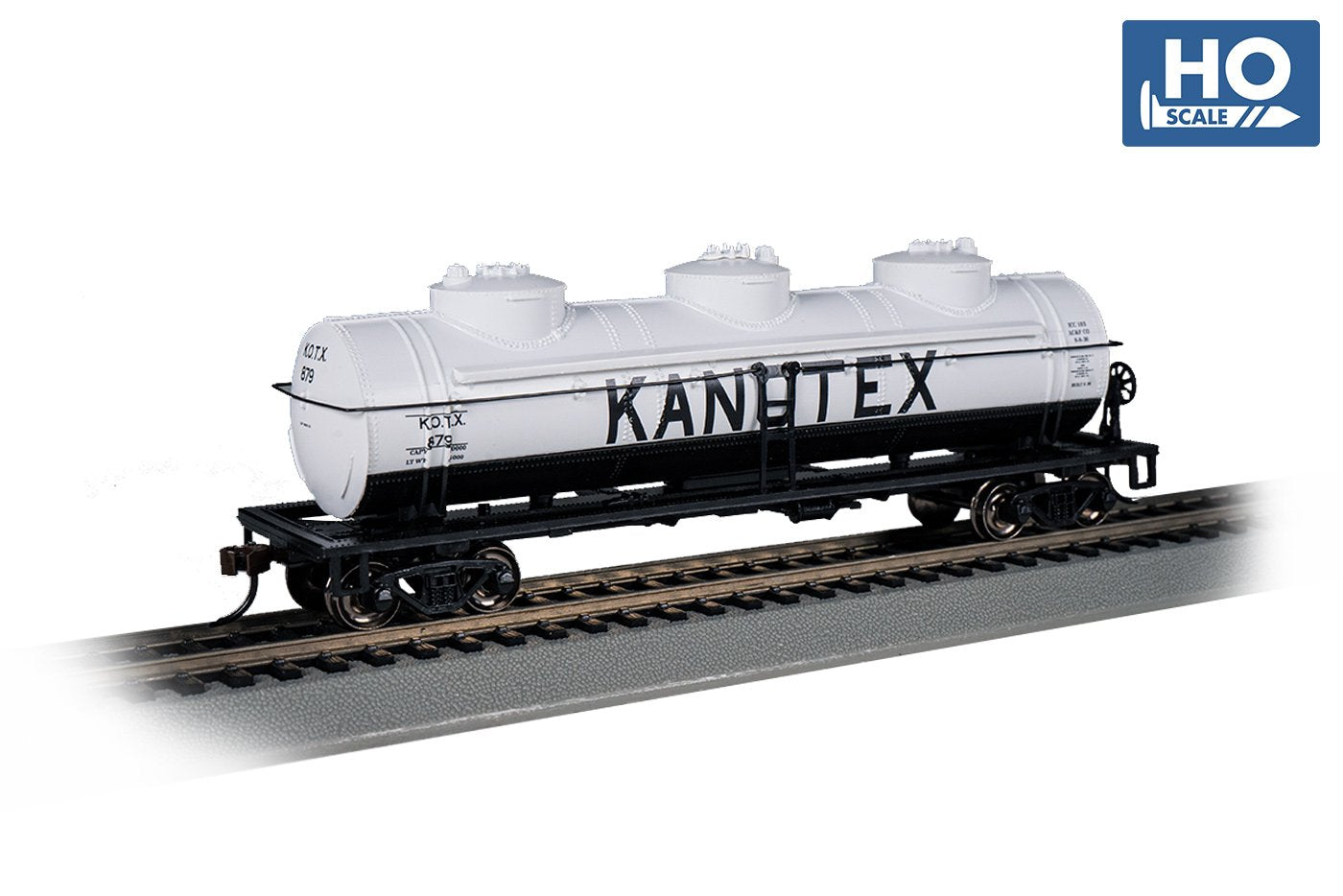 Bachmann Kanotex #879 40ft 3 Dome Tank Car. HO Scale