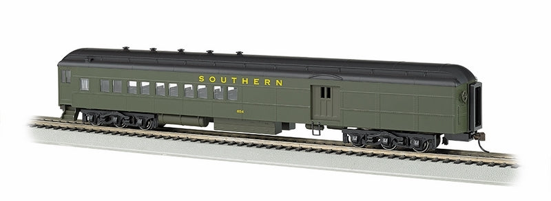 Bachmann Southern No 654, 72ft Heavyweight Combine w/2-Window Door, HO